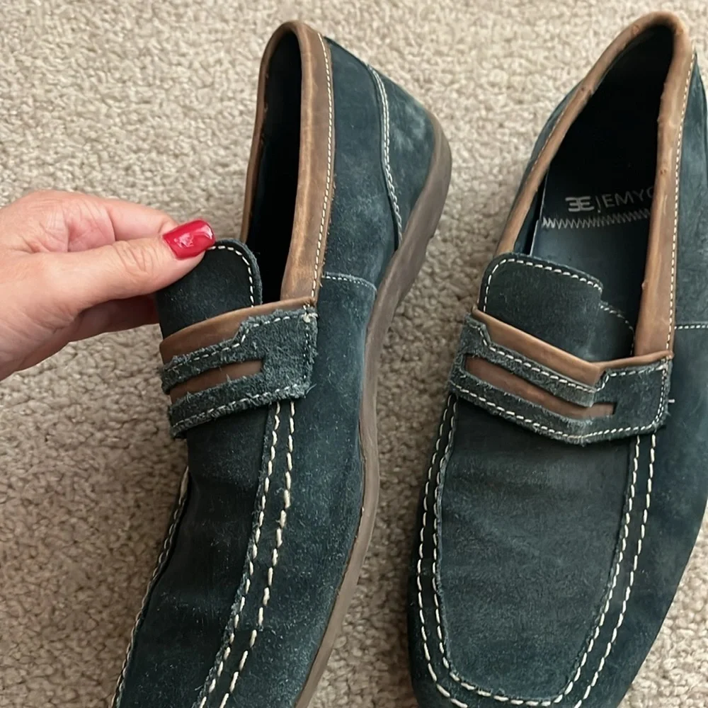 “EMYCO- Men’s suede Loafers size 9”